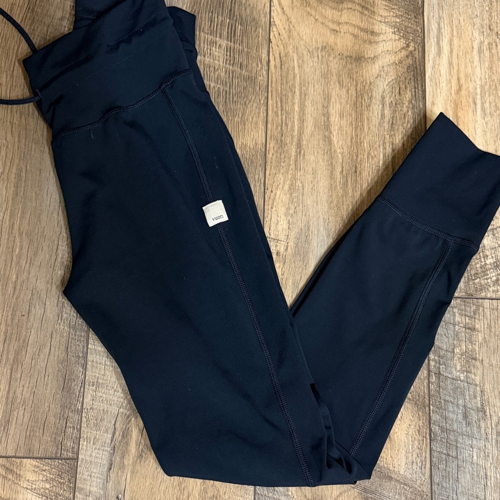 Vuori Daily leggings